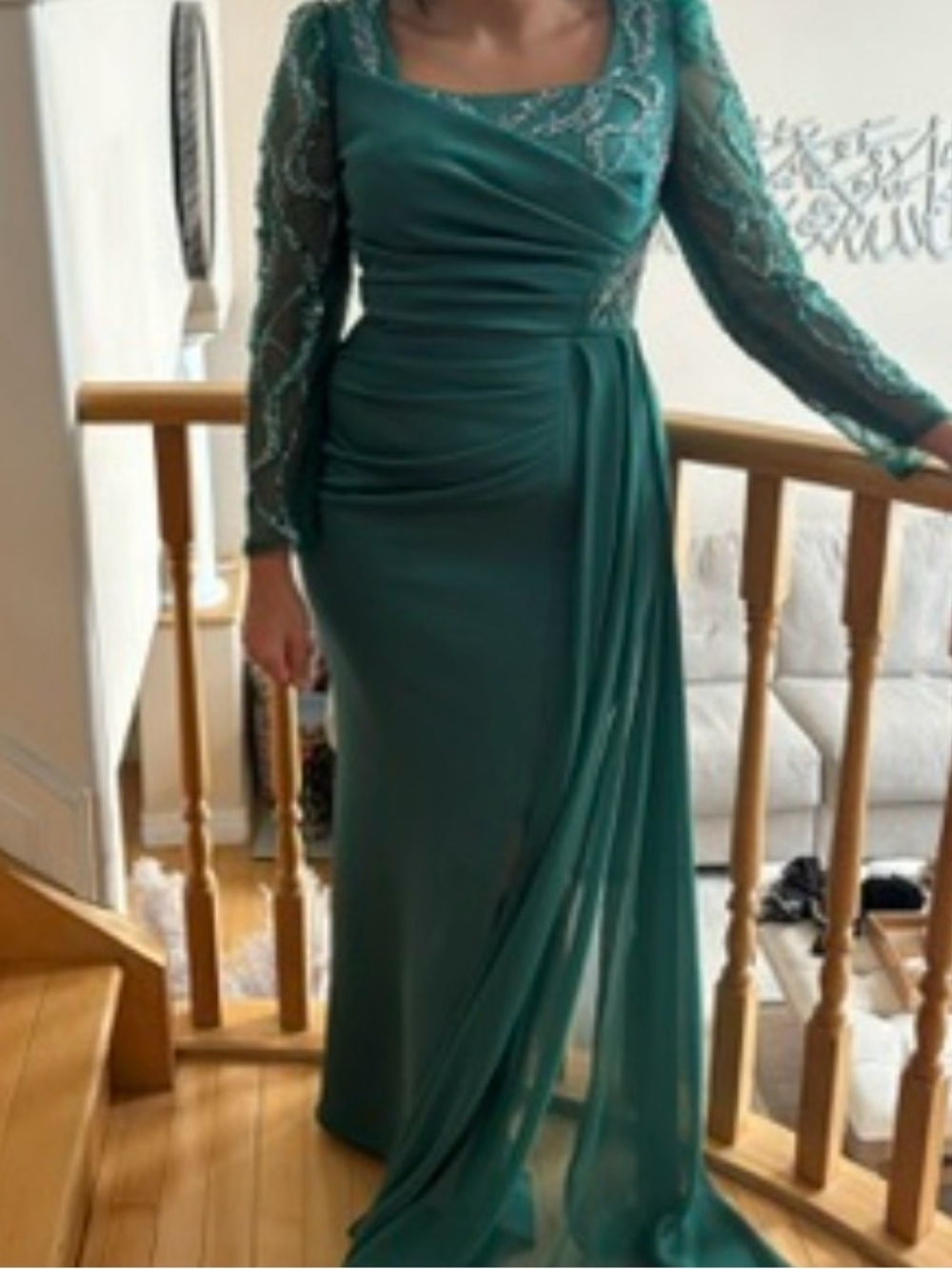 Elegant Green Long-Sleeve Evening Gown